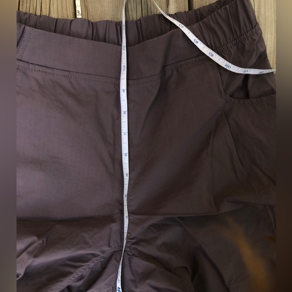 Mountain hardware purple cropped outdoor pants 3/4 length size m hiking - Picture 3 of 7